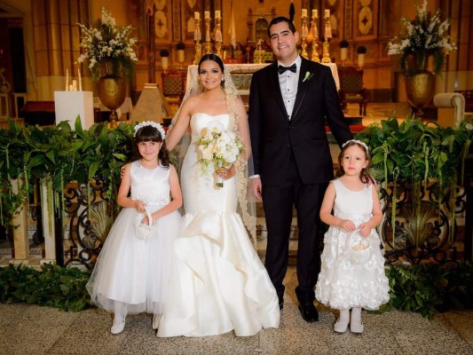 La boda de Alex Cobos y Lourdes Valladares