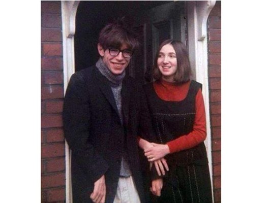 La vida de Stephen Hawking en imágenes