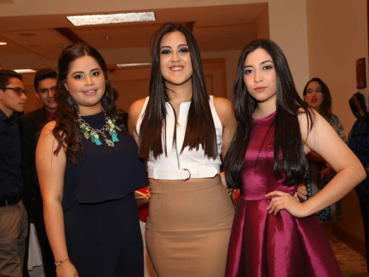 Indira Garay, Isabella Castro y Nolvia Fernández