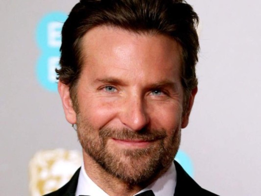 Bradley Cooper estudió francés en la universidad.