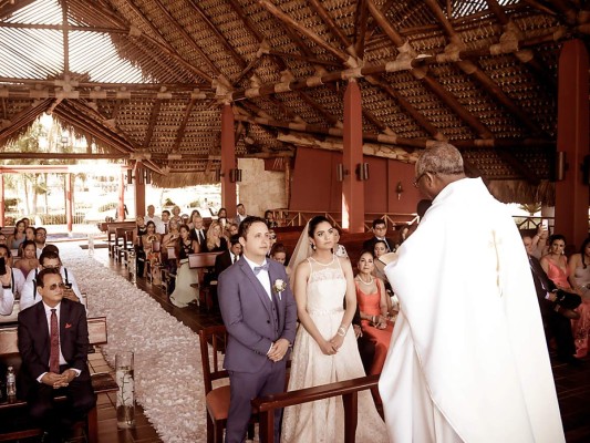 ¡Manuel Enrique Reina Kafie y Gabriela García Noguera se casan!  