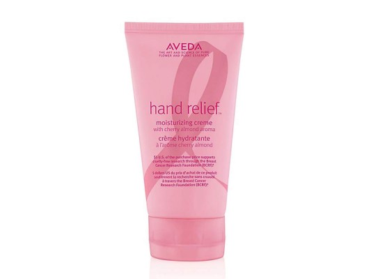 Aveda Hand Relief con Shampure. Crema de manos está compuesta por extractos vegetales hidratantes, vitaminas y ácidos frutales exfoliantes. Es ideal para las pieles secas y ásperas.