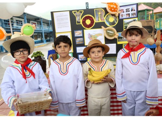 Feria de Identidad Nacional en Macris School