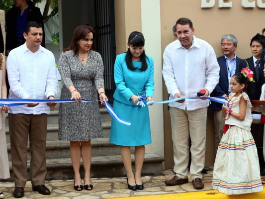 Su Alteza Imperial la Princesa Mako de Japón durante la inauguración del Museo Digital de Copán