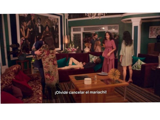 Esta es una frase que apareció en uno de los primeros episodios y en medio de un drama familiar. Paulina recordó: '¡Ol-vi-dé can-ce-lar el ma-ria-chi!'