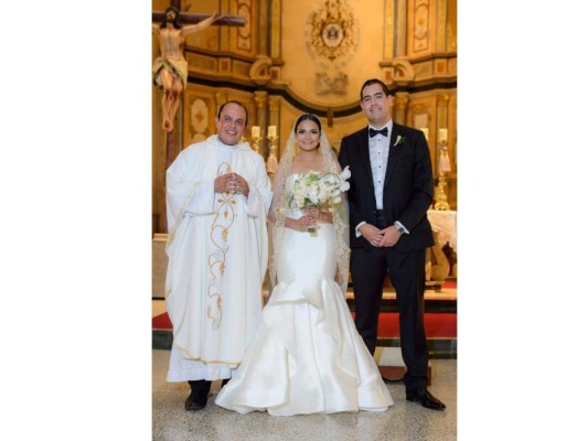 La boda de Alex Cobos y Lourdes Valladares