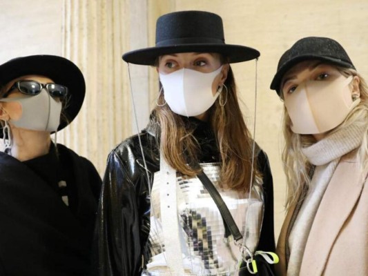 Louis Vuitton y Fendi entre las marcas que tienen mascarillas para el coronavirus