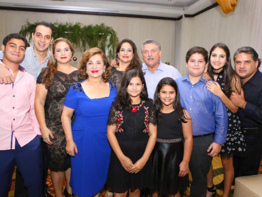 Encuentro familiar de los Hawit