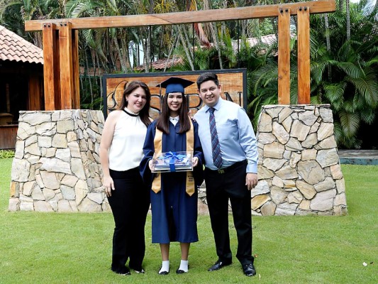 Graduación de los Seniors 2020 de la Escuela Seran