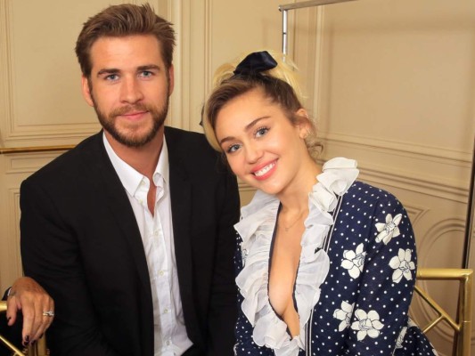 ¡Miley Cyrus y Liam Hemsworth celebraban 10 años de amor!