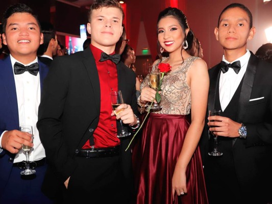 Red Carpet: Prom de los Seniors 2019 de La Estancia School