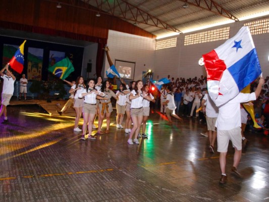 Senior entrance del Valle de Sula  