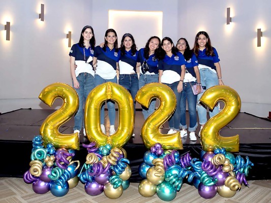 Senior entrance de la Escuela Internacional Sampedrana 2022