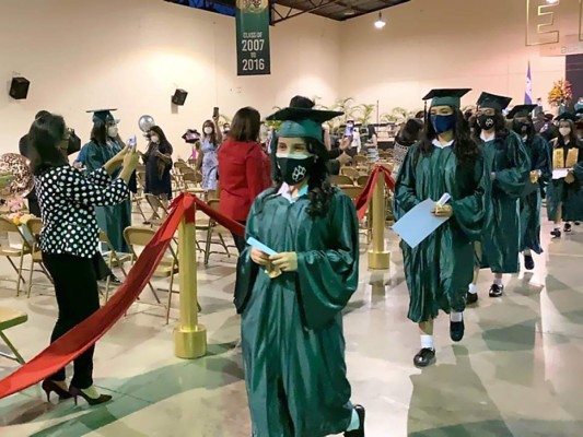 Graduación de Elvel School II Parte