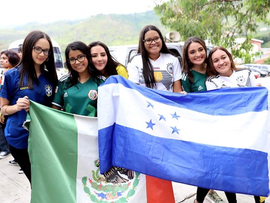 Senior entrance, La Estancia School