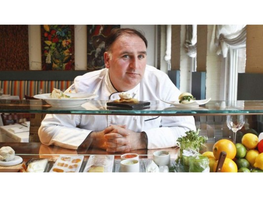 ¿Qué está haciendo el chef José Andrés para ayudar a los damnificados?