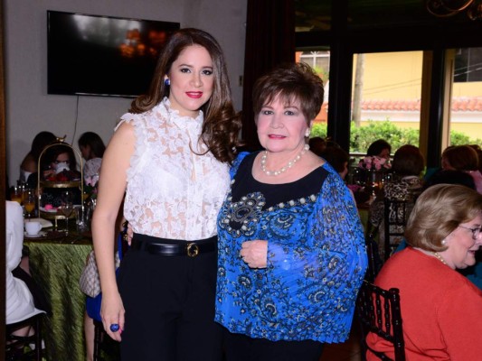 El cumpleaños de Mary Tinoco