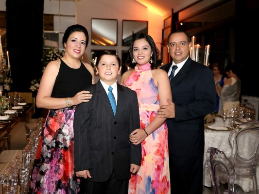 Recepción de la boda de Soad Facussé y Nelson Valencia