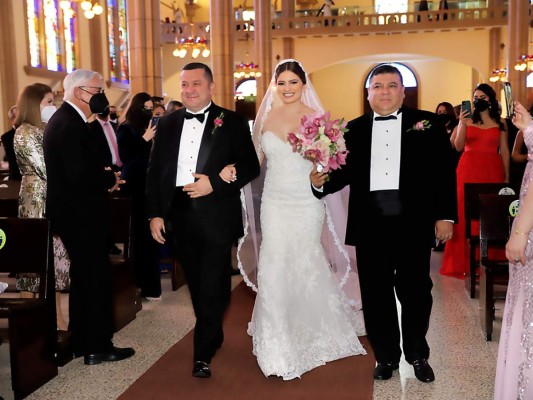 La boda de Mónica Guillen y Gabriel Balladares