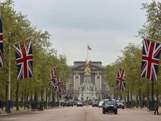 Así vive Londres la llegada de la príncesa de Cambridge