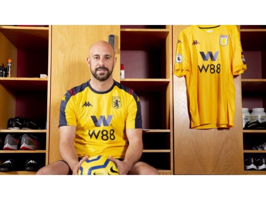Pepe Reina, jugador del Aston Villa<br/>