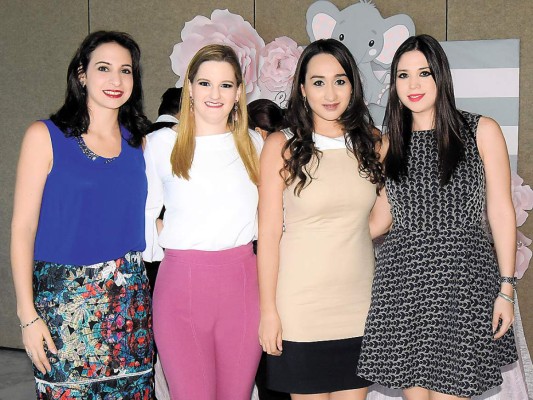 Alegre baby shower para Michelle Matute