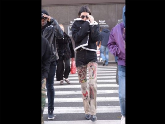 Los complicados pantalones que usa Kendall Jenner
