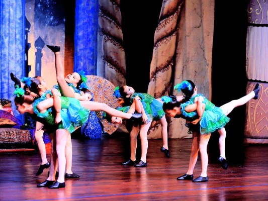 Mágica presentación de La Academia de Baile ADAGIO