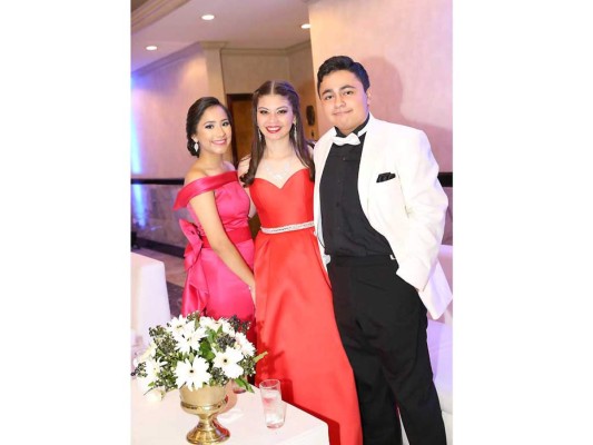 Fiesta de graduación del Centro Escolar Antares y Aldebarán