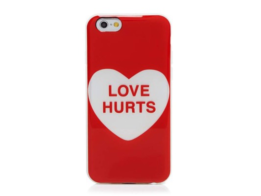 Haz tus llamadas más divertidas con un protector de motivos de San Valentín