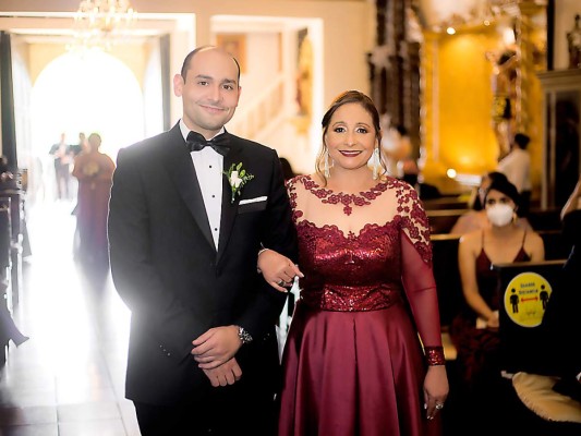 La boda de Azaria Martínez y Fernando Torres