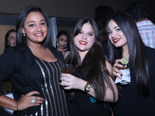 Apertura Up Lounge y Club