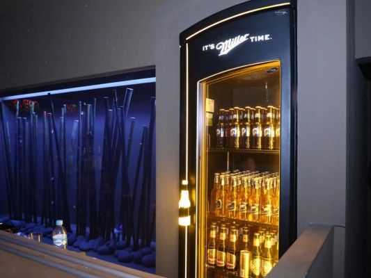 Apertura Up Lounge y Club