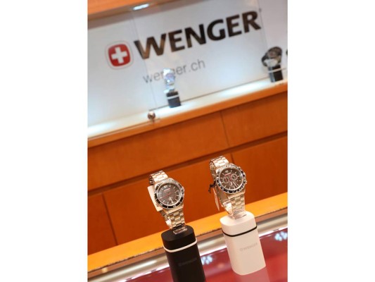 Relojería suiza de punta en Albrook Mall, Panamá