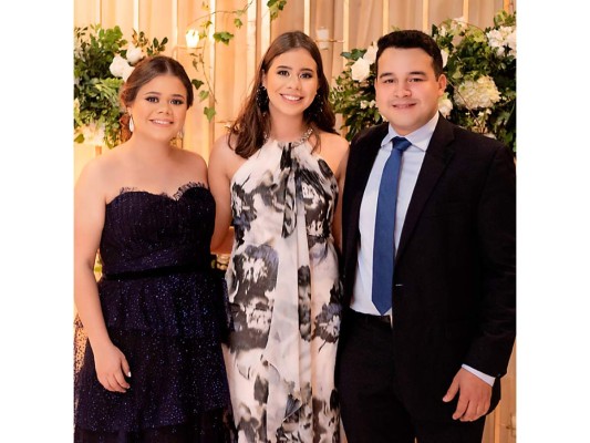 La boda civil de Carlos Aguilar y Cristel Mancía   