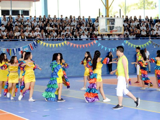 Senior entrance La Estancia School