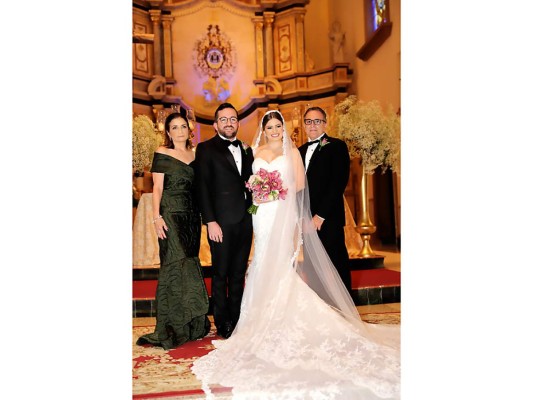 La boda de Mónica Guillen y Gabriel Balladares