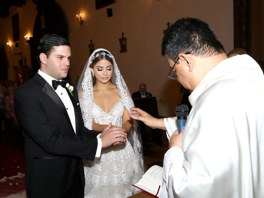 La boda de Alejandra Amaya y Gabriel Castillo