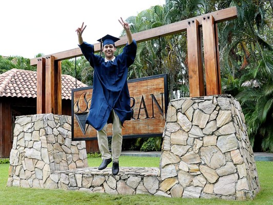 Graduación de los Seniors 2020 de la Escuela Seran