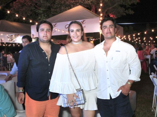Miller Party en Acantilados del Caribe
