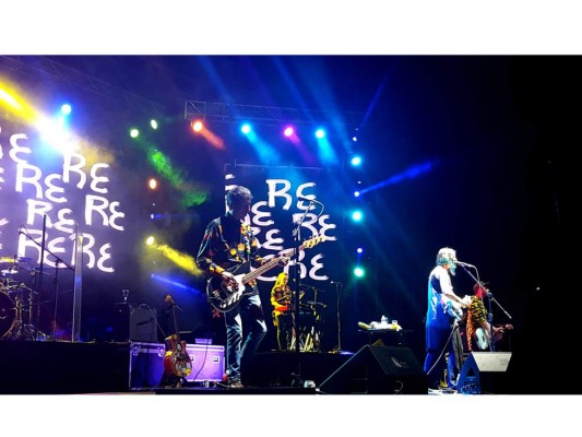 Aterciopelados cantó por la diversidad en Honduras