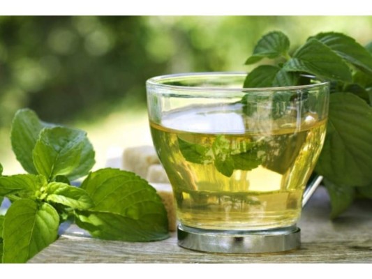 Albahaca<br/>Proporciona alivio para los dolores menstruales.<br/>
