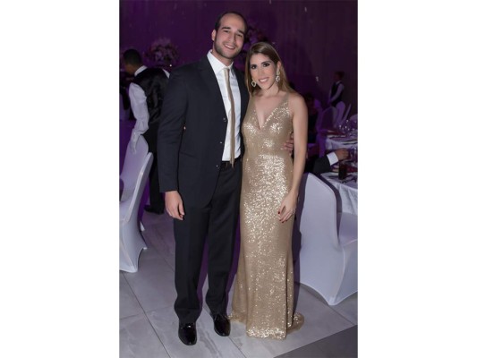 Guillermo Orellana y Giordanna Kafati festejan su boda