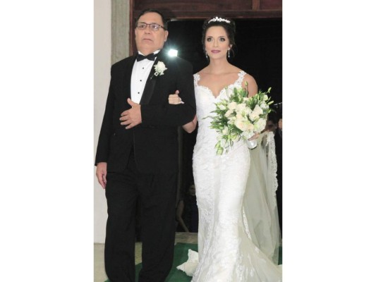 La boda religiosa de Abel Fonseca y Claudia López