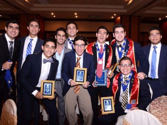 Diego Panayotti, Roberto Matuty, Faris Andonie, Ingmar González, Mario Kafati, Juan Pablo Sabillón, René Robleda, Sergio Villar, Mario Faraj y Eduardo Panayotti. Foto:Alex Muñoz.