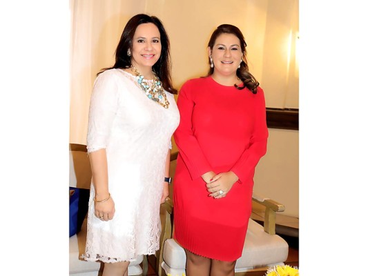 ﻿Almuerzo en honor a Maria Dolores Agüero 