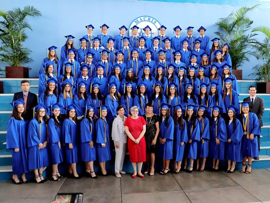 Graduación de la clase 2019 de Macris School