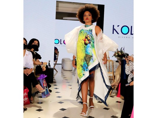 Fashion is ART by Kolori