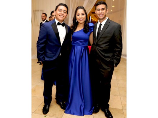 Espectacular fiesta de la Discovery School