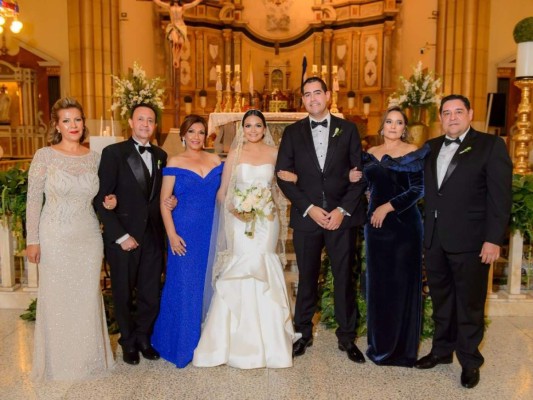 La boda de Alex Cobos y Lourdes Valladares